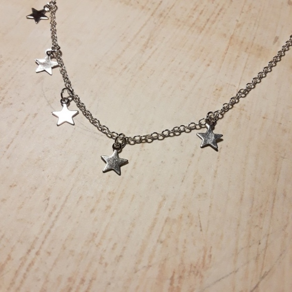 Shiny Silver Star Dangle Delicate Choker Necklace - Picture 4 of 5
